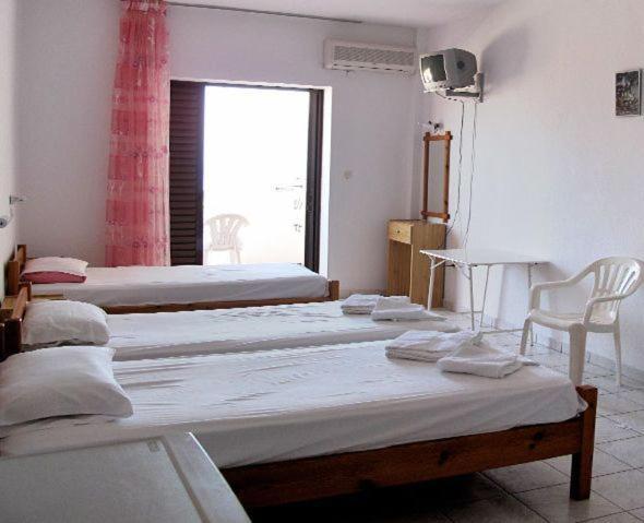 Skentos Hotel Kryopigí Eksteriør bilde